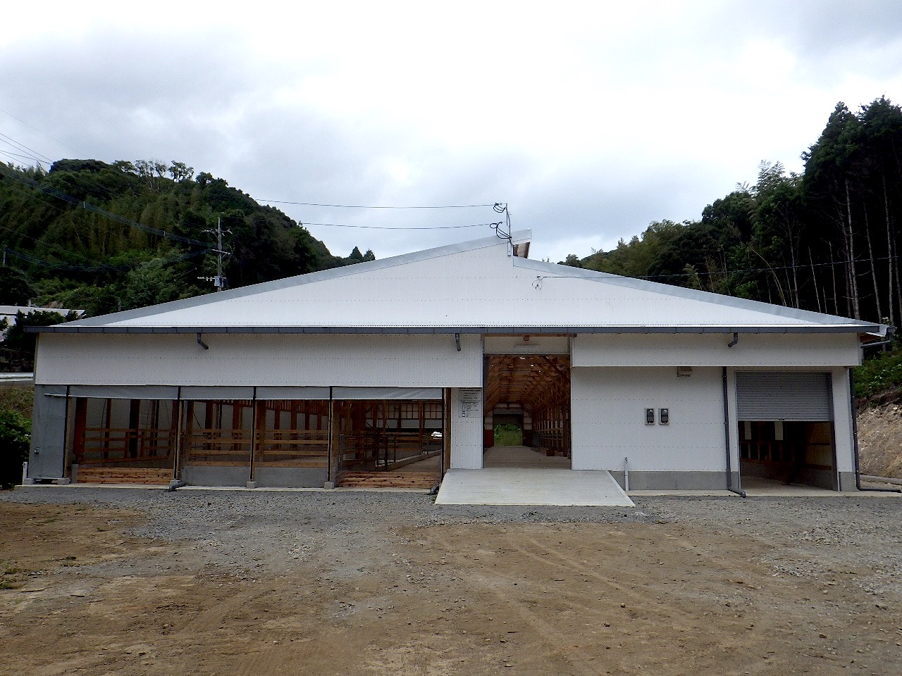 横山建設 牛舎建築事業