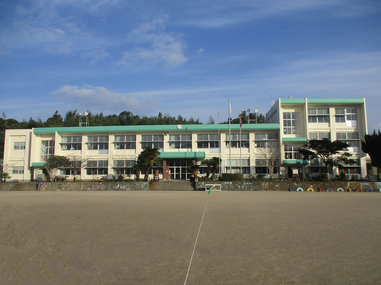 横山建設 志原小学校 建築事業